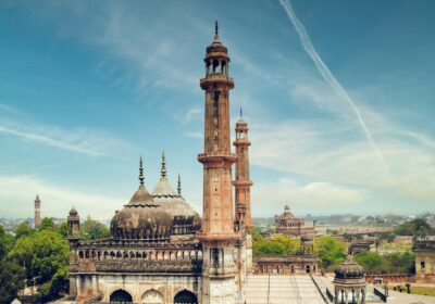 Lucknow to Varanasi Taxi Fare 2026: Honest Cost, Best Route & Booking Guide