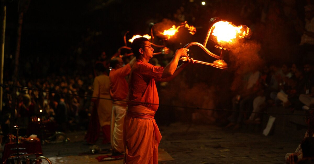 How Much Cash Should You Carry in Varanasi