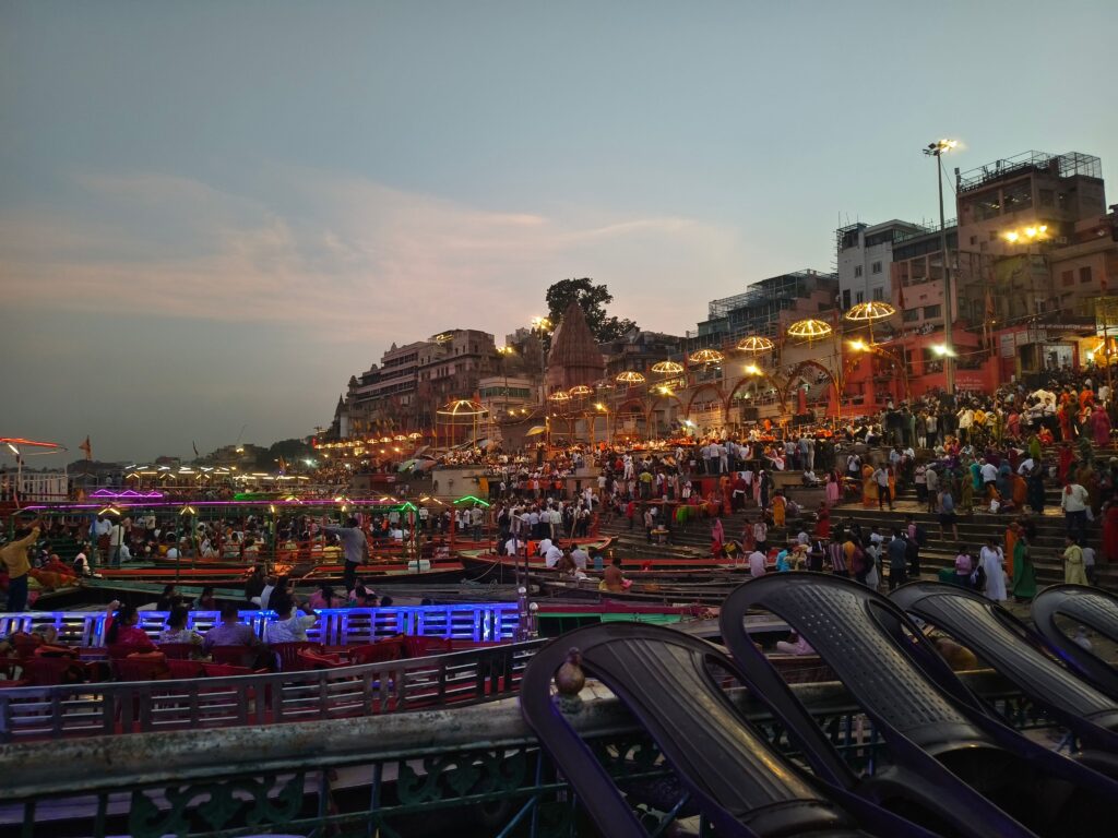 Book an Exclusive Ganga Boat for Dev Deepawali