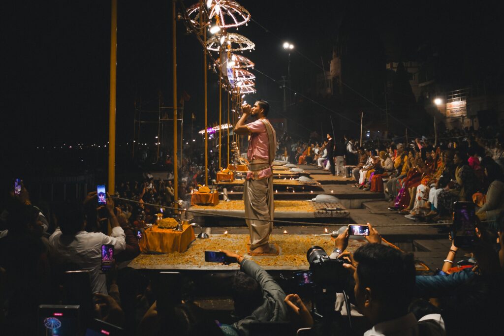 Varanasi to Rewa Cab Booking