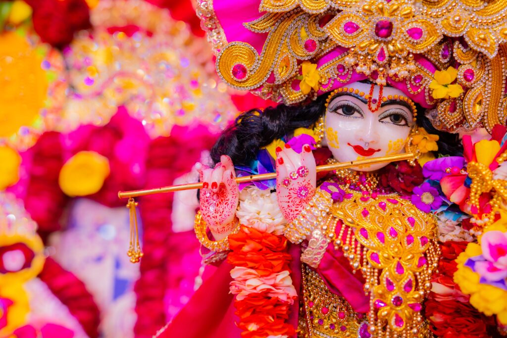 Mathura Vrindavan Tour Under ₹10000 
