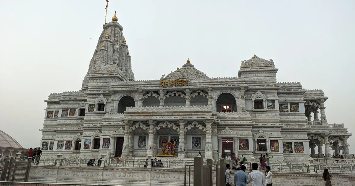 Kashi Ayodhya Mathura Package – Sacred Trinity Tour, Cost & Booking