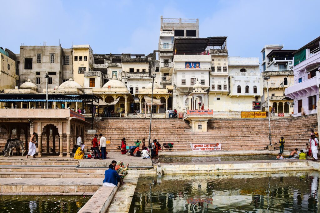 Harishchandra Ghat vs Manikarnika Ghat