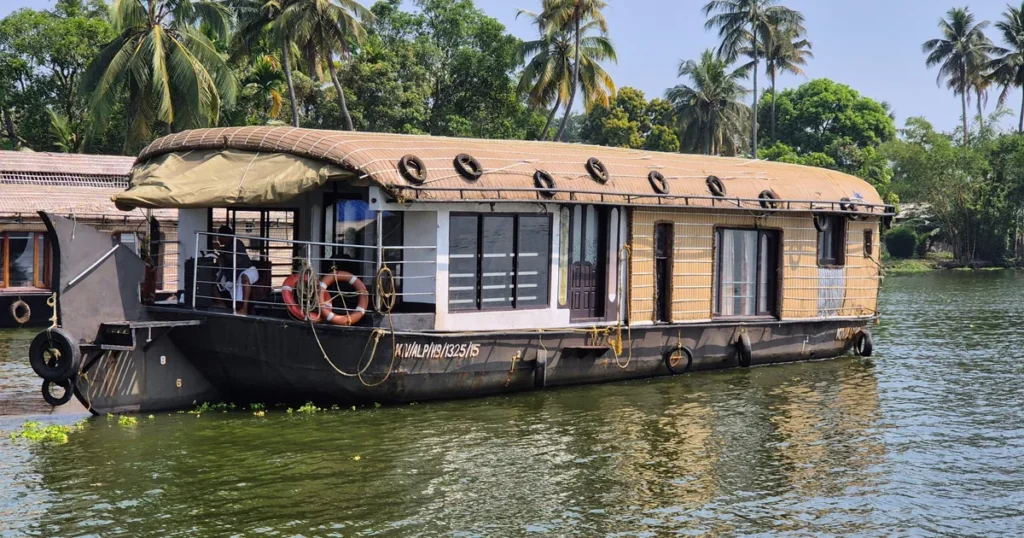 Alleppey Private Cab Booking
