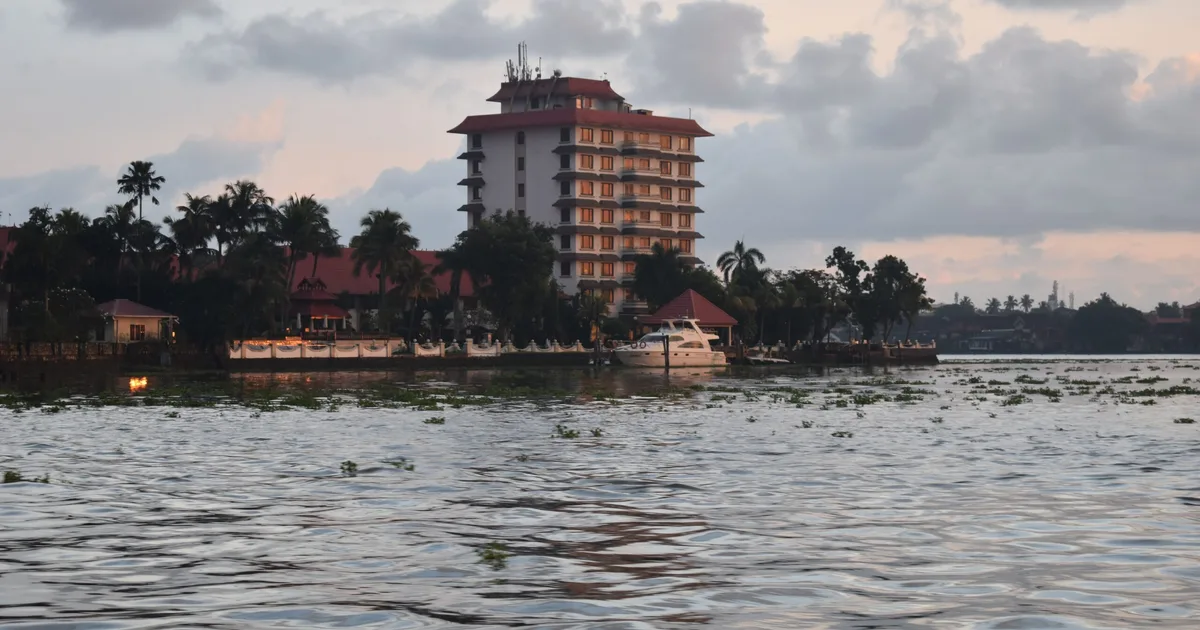 Kochi Chauffeur-Driven Tour