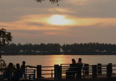 Kochi Senior Citizen Tour Package 2026 – Comfortable Kerala Travel for Elderly Visitors